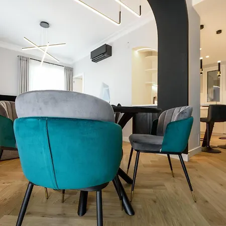 King By Luxlikehome Appartamento Salonicco